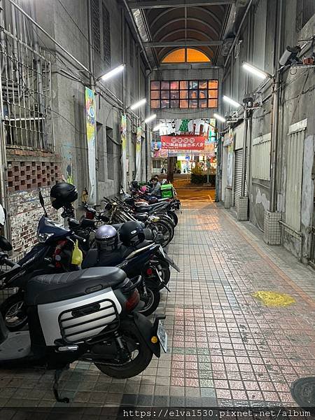 巷弄居酒屋｜藏身在傳統市場內的日式居酒屋，下班後小酌的好去處