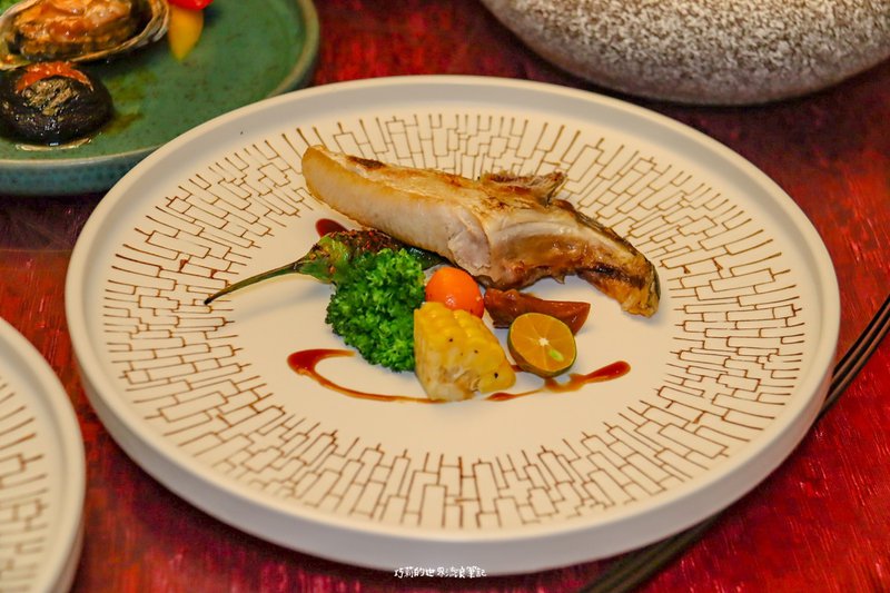 花蓮美食海鮮創作無菜單料理，4000坪落羽松庭園美景超好拍