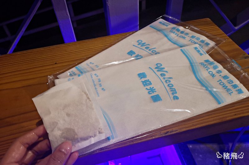 好星晴夜景泡腳咖啡廳～約會賞美景還能體驗舒適的賽車椅泡腳，中台灣山區夜景秘境在這裡！