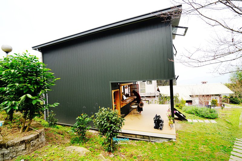 嘉義阿里山「山角鐵茶屋」｜隱藏在茶園間的新潮茶屋，氣氛一流茶飲點心也很棒！
