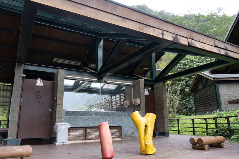 太魯閣山月村，峽谷中的小木屋，體驗部落文化與生態之美！
