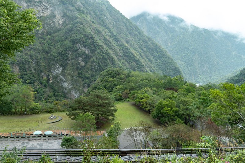 太魯閣山月村，峽谷中的小木屋，體驗部落文化與生態之美！