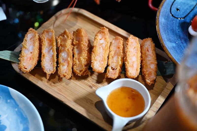 台南美食。天馬星空餐酒館、龍蝦拼盤、飛飛摩天輪！