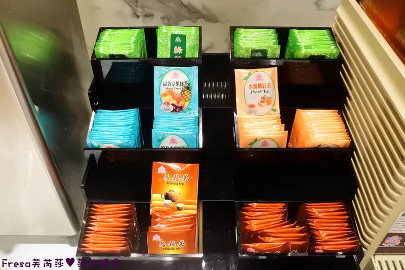 米塔炙燒牛排專門店，濕式熟成牛肉、鐵板排餐、半自助式吃到飽 X 來去約會吃牛排