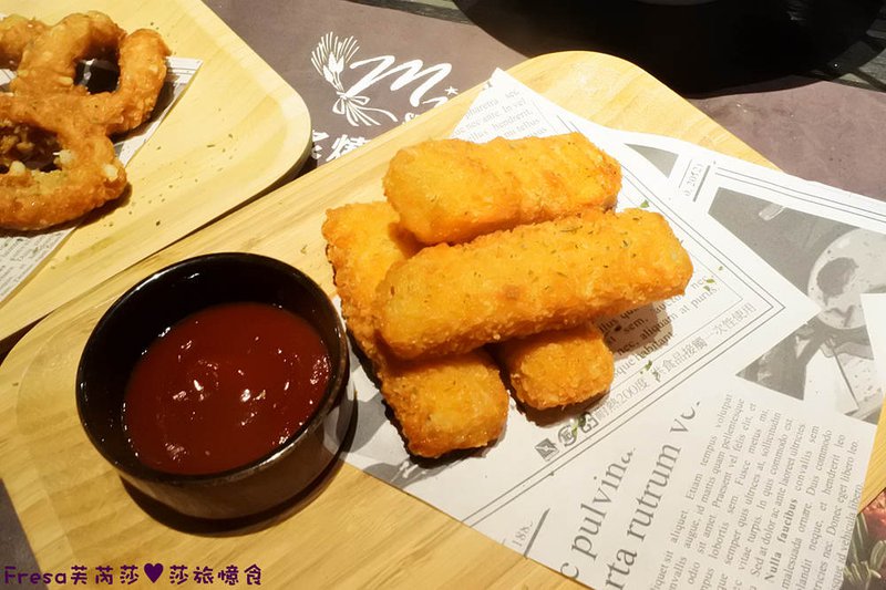 米塔炙燒牛排專門店，濕式熟成牛肉、鐵板排餐、半自助式吃到飽 X 來去約會吃牛排