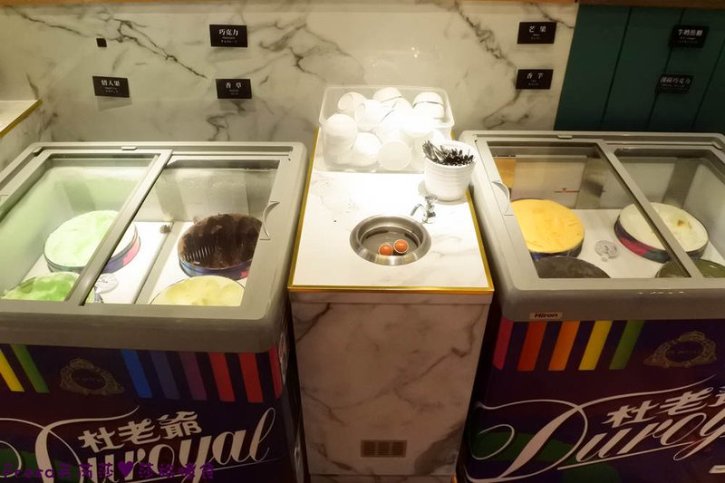 米塔炙燒牛排專門店，濕式熟成牛肉、鐵板排餐、半自助式吃到飽 X 來去約會吃牛排
