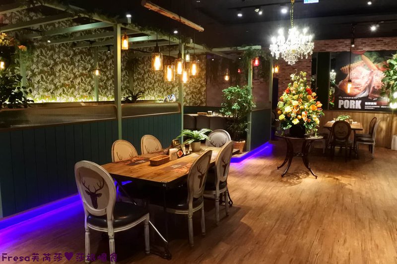 米塔炙燒牛排專門店，濕式熟成牛肉、鐵板排餐、半自助式吃到飽 X 來去約會吃牛排