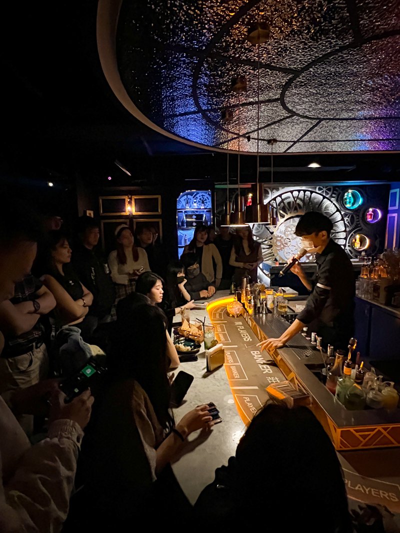 Posino Taipei。信義區酒吧推薦！賭場主題酒吧～