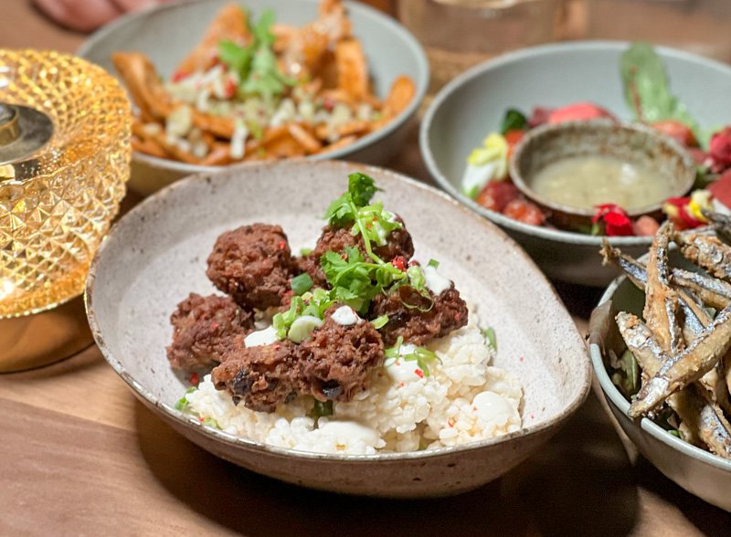 台南餐酒館「墨閣 Moger」隱身巷內的老宅酒吧！