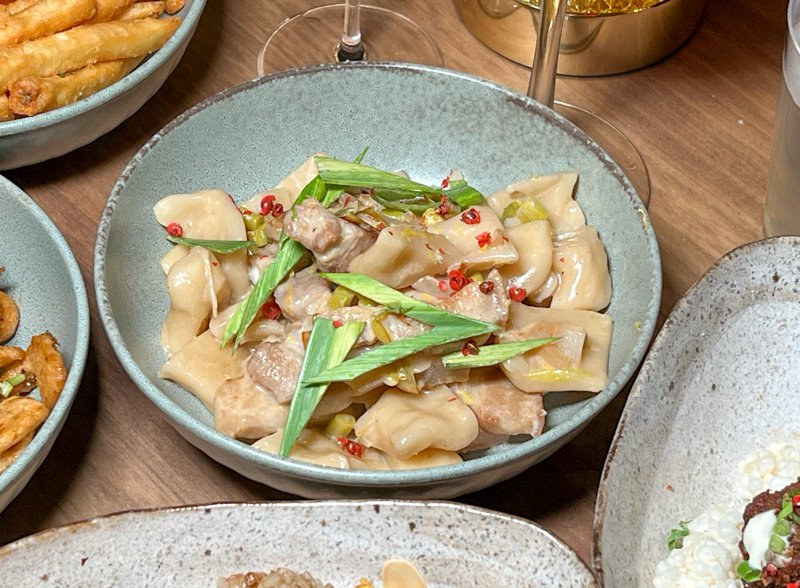 台南餐酒館「墨閣 Moger」隱身巷內的老宅酒吧！