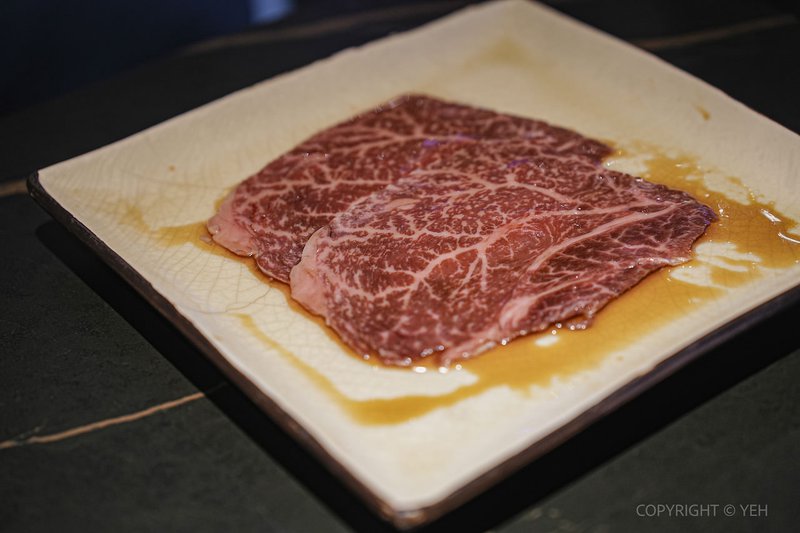 山上走走 日式無菜單燒肉專門店｜宛如置身海底隧道享用燒肉料理