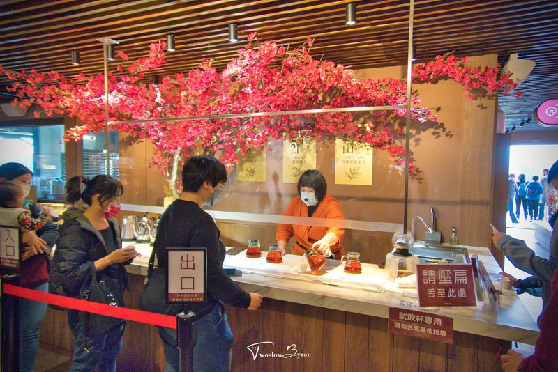 南投喝喝茶HOHOCHA｜憑門票免費品嚐日月潭紅茶及茶葉蛋，還有超好吃的茶香冰淇淋