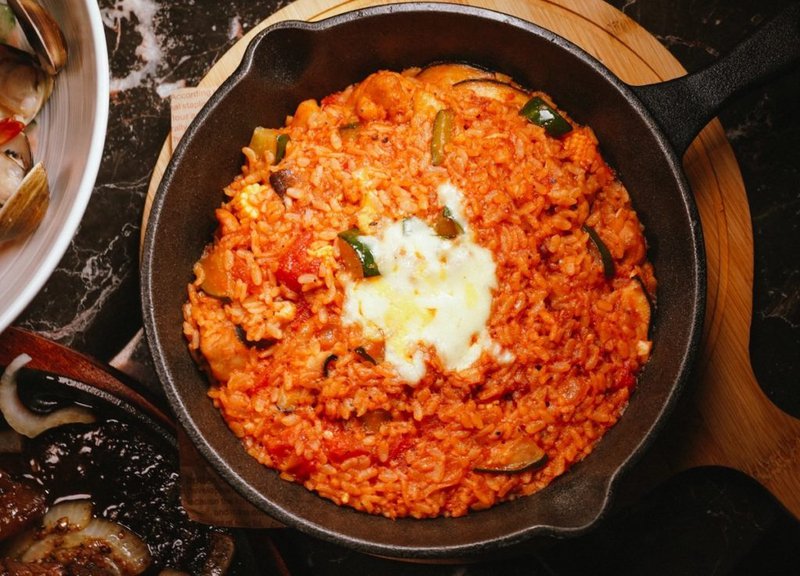 川味起士雞肉燉飯 $380