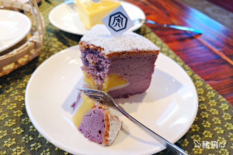虎珍堂菓寮店～70年日治時代老屋風華再現，用地瓜與乳酪蛋糕做成散步美食「虎月燒」！